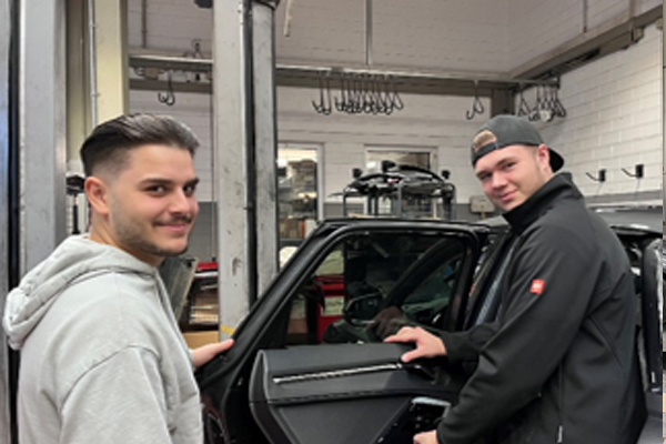 Kfz-Mechatroniker Schwerpunkt Karosserietechnik
