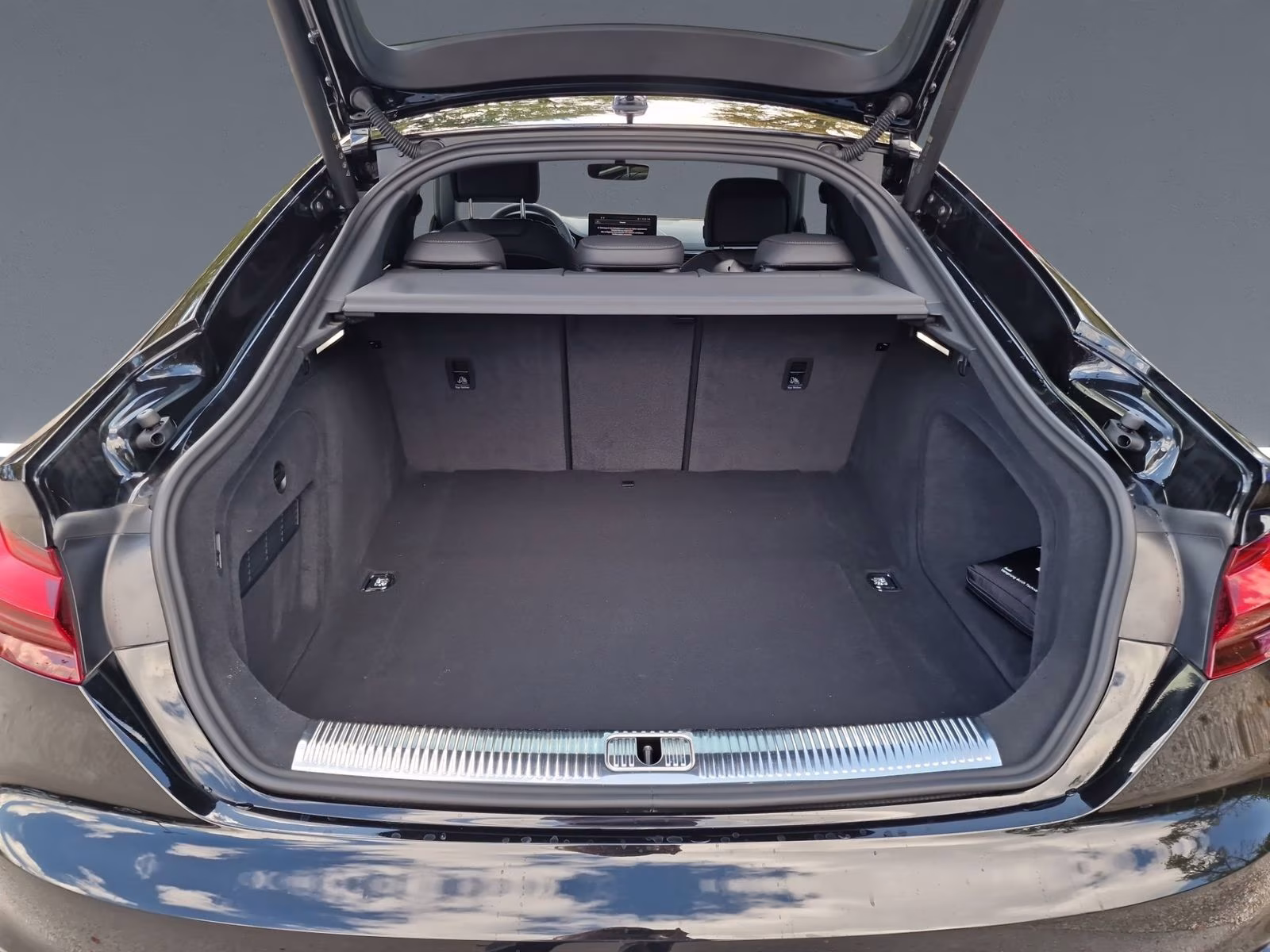 Sportback 40 TDI S line comp. Ed.+ MATRIX AHK