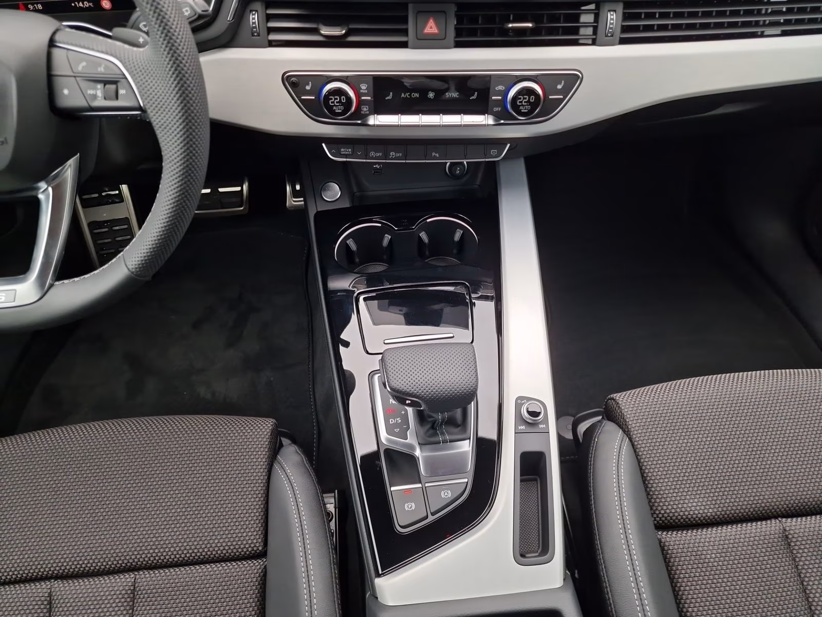 Avant 35 TDI 2x S line LED AHK ACC KAM NAVI S