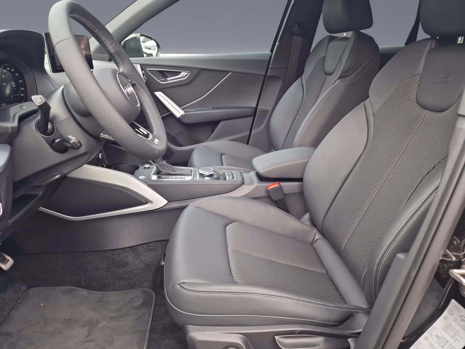 Audi Q2 35 TDI 2x S line MATRIX AHK KAM NAVI 18" Virt