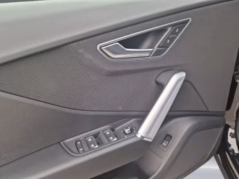 Audi Q2 35 TDI 2x S line MATRIX AHK KAM NAVI 18" Virt