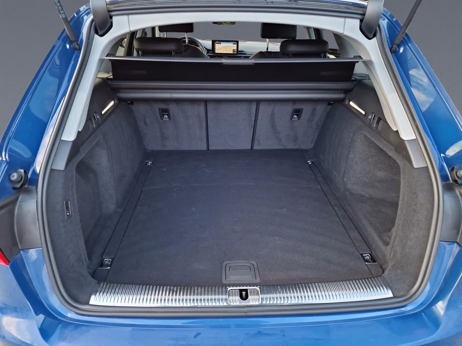 Avant 35 TDI MATRIX AHK ACC NAVI 18" S line