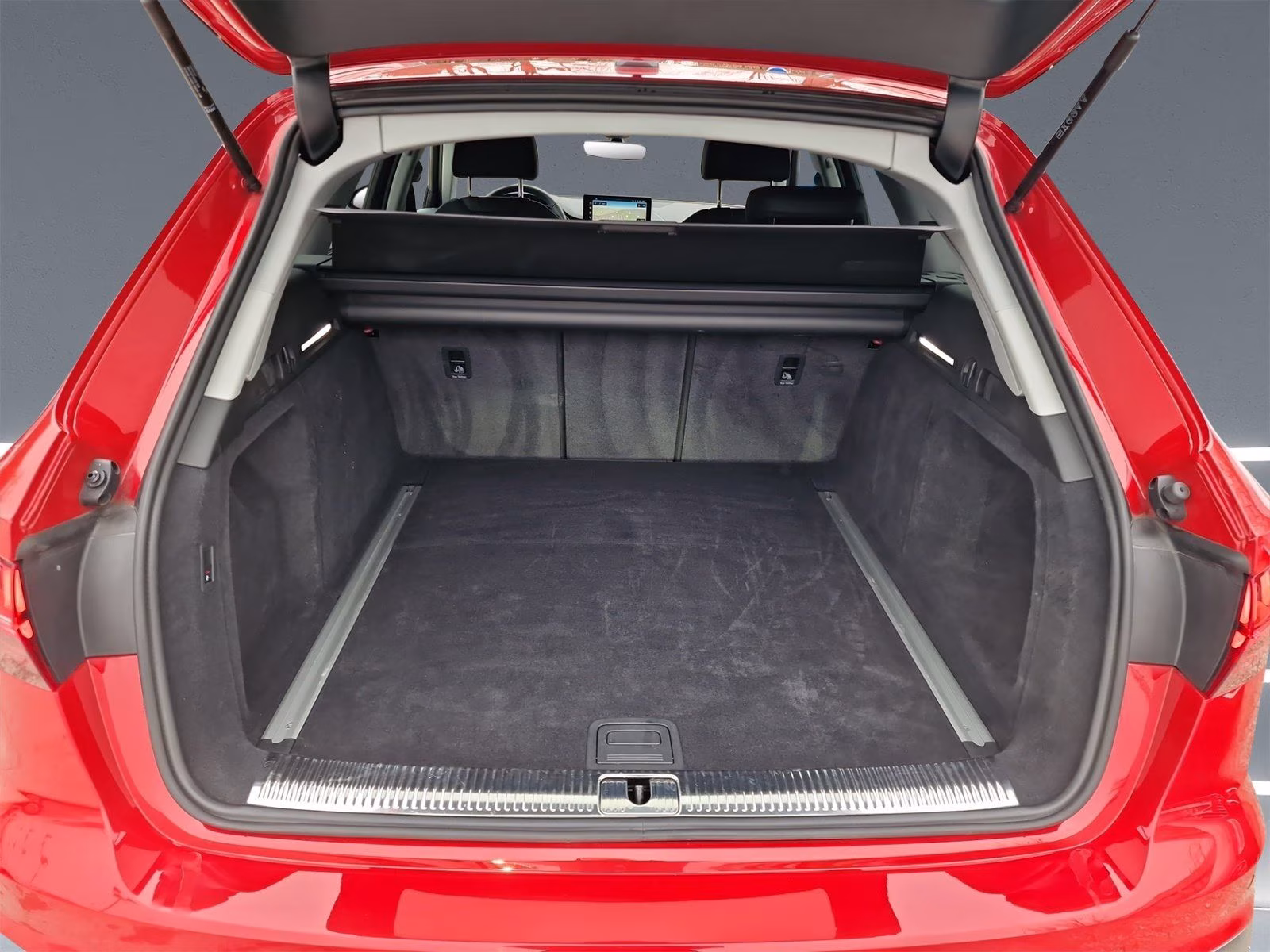 Avant 40 TFSI S line LED NAVI AHK ACC B&amp;O 19"