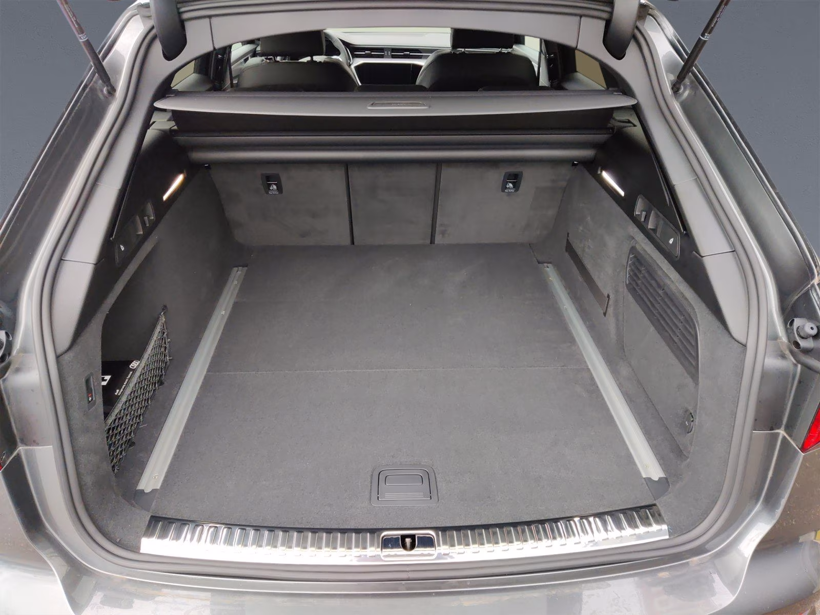 Avant 40 TDI qu 2x S line MATRIX AHK B&amp;O 20"