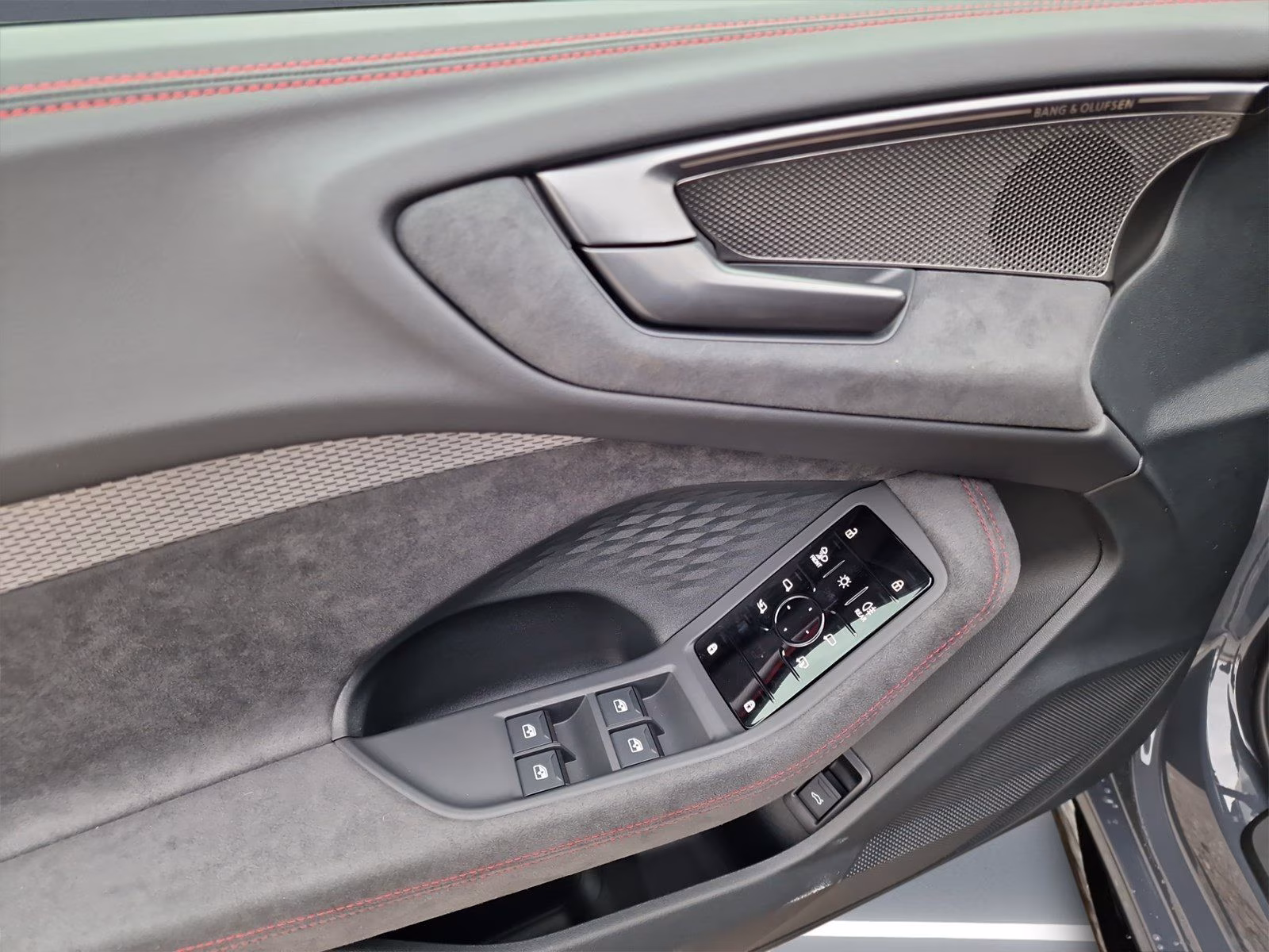 Avant TDI qu 2x S line B&amp;O MATRIX AHK HuD KAM