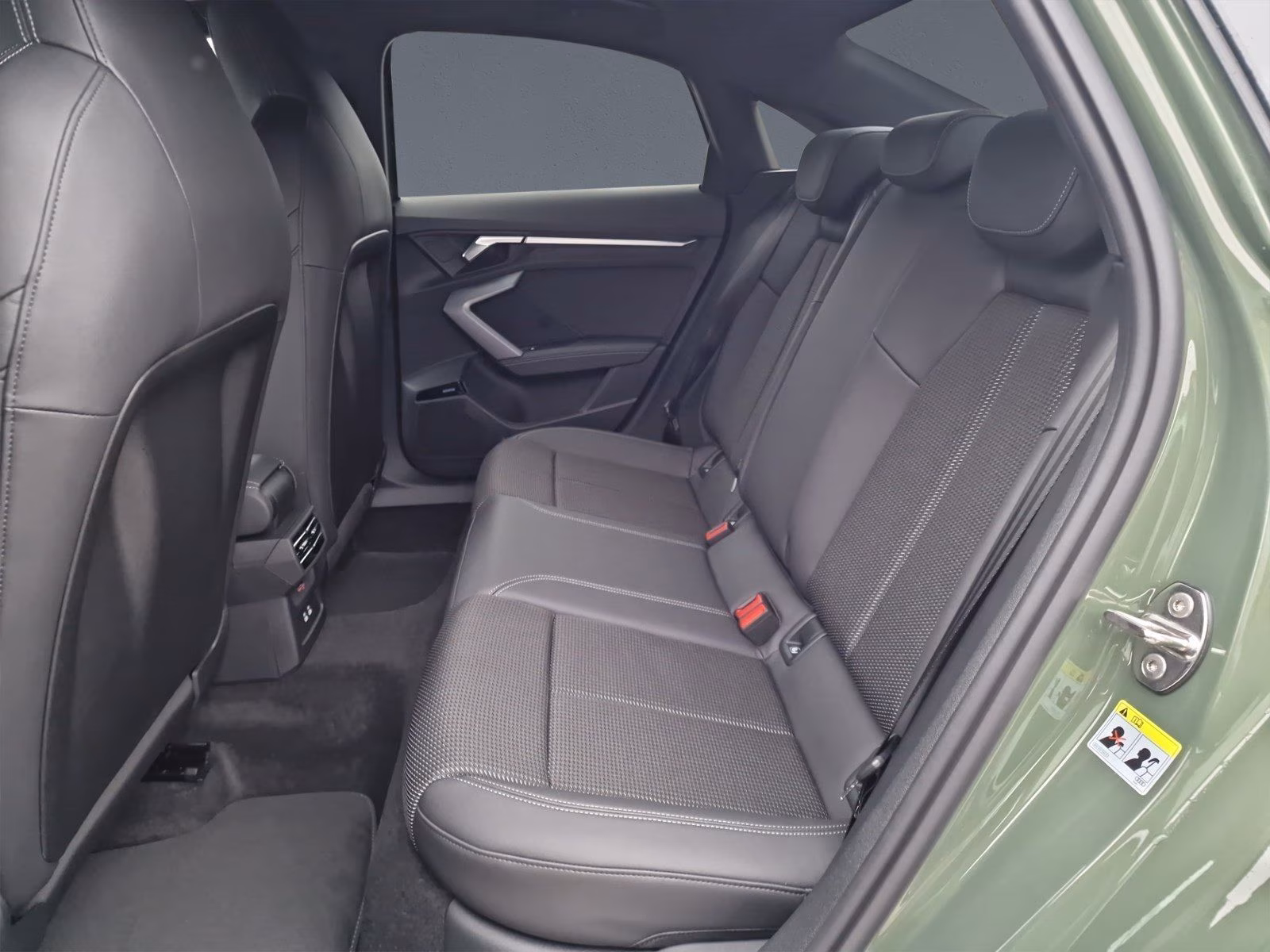 Limousine 35 TDI S line MATRIX SONOS AHK HuD