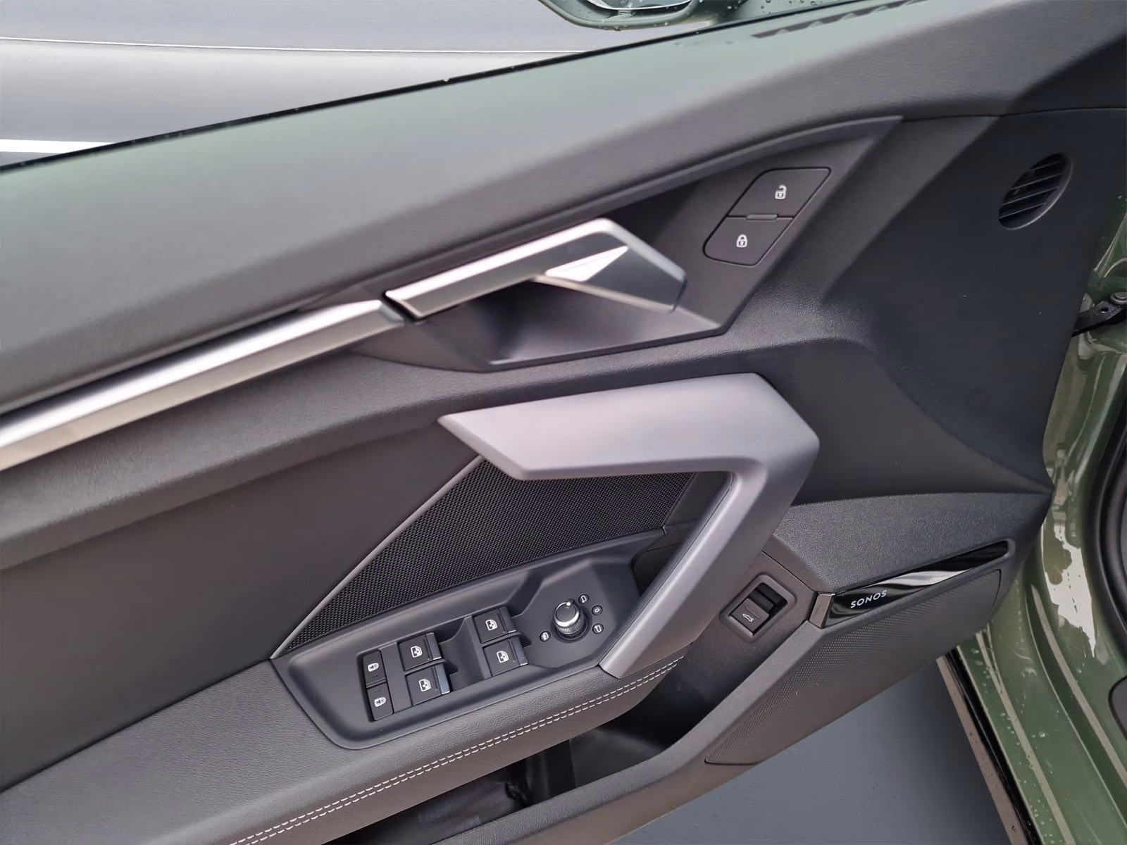 Limousine 35 TDI S line MATRIX SONOS AHK HuD