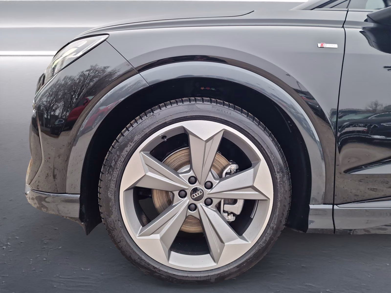 Q4 Sportback e-tron 55 qu 2x S line MATRIX AHK