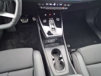 Q4 Sportback e-tron 55 qu 2x S line MATRIX AHK