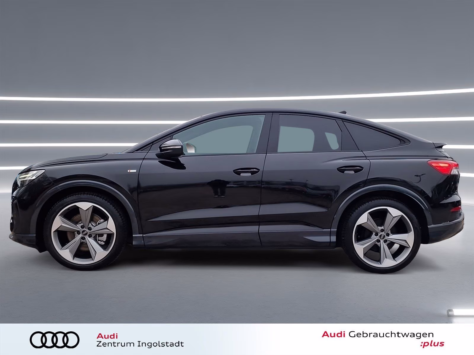 Q4 Sportback e-tron 55 qu 2x S line MATRIX AHK