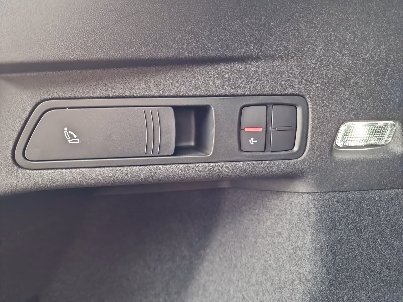 qu 2x S line Tech+ MATRIX AHK B&amp;O 20"