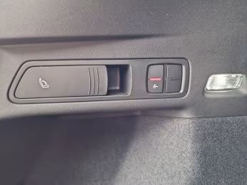 qu 2x S line Tech+ MATRIX AHK B&amp;O 20"