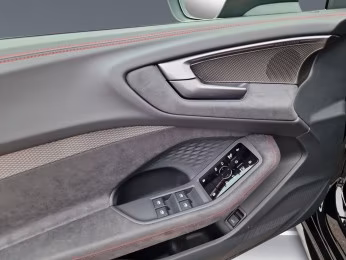 Avant TFSI qu 2x S line MATRIX B&amp;O AHK KAM Hu
