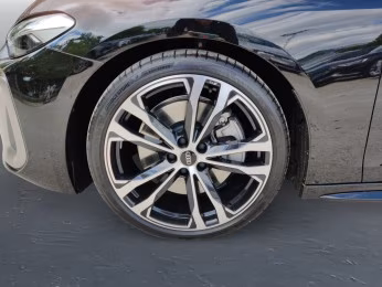 Limousine e-hybrid qu S line edition one Pano