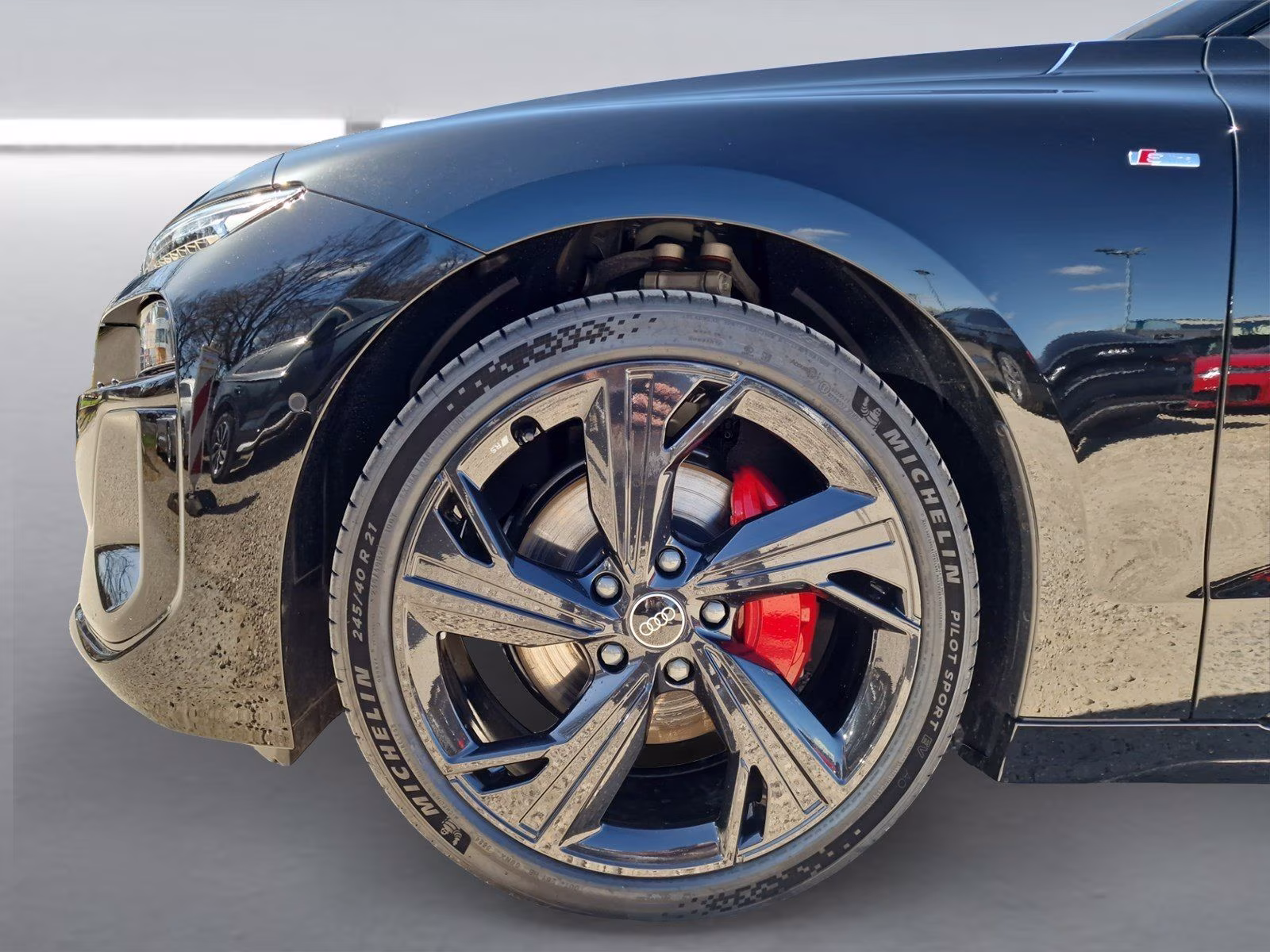 A6 Avant e-tron perform. S line MATRIX Pano 21"