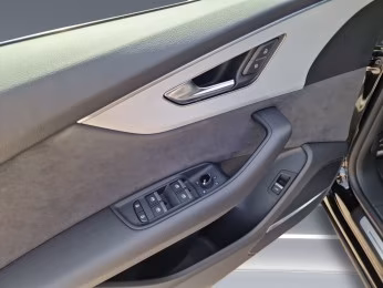 50 TDI qu S line MATRIX PANO STHZG Luft 22"