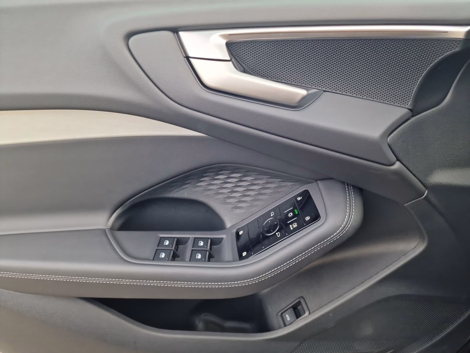 Avant TFSI LED ACC Leder Kamera Sportsitz 18"