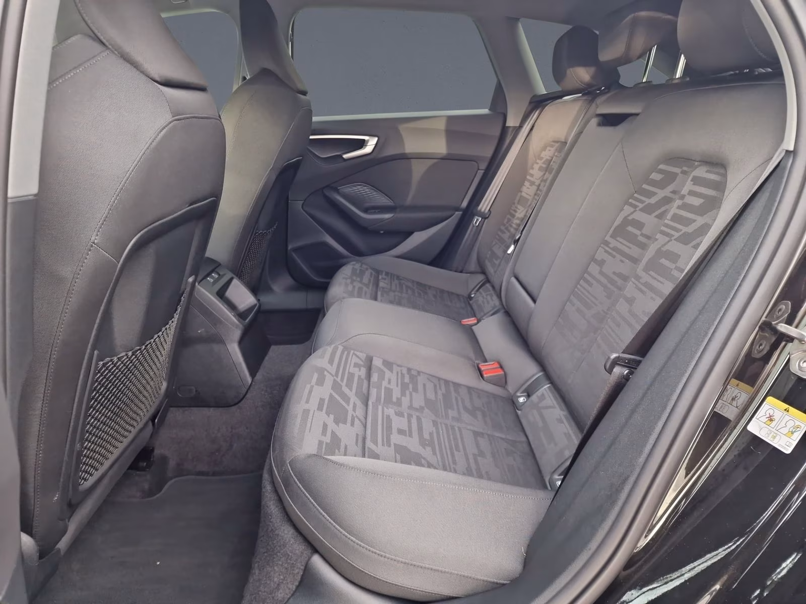 Avant TFSI qu NAVI LED AHK KAM. 18"