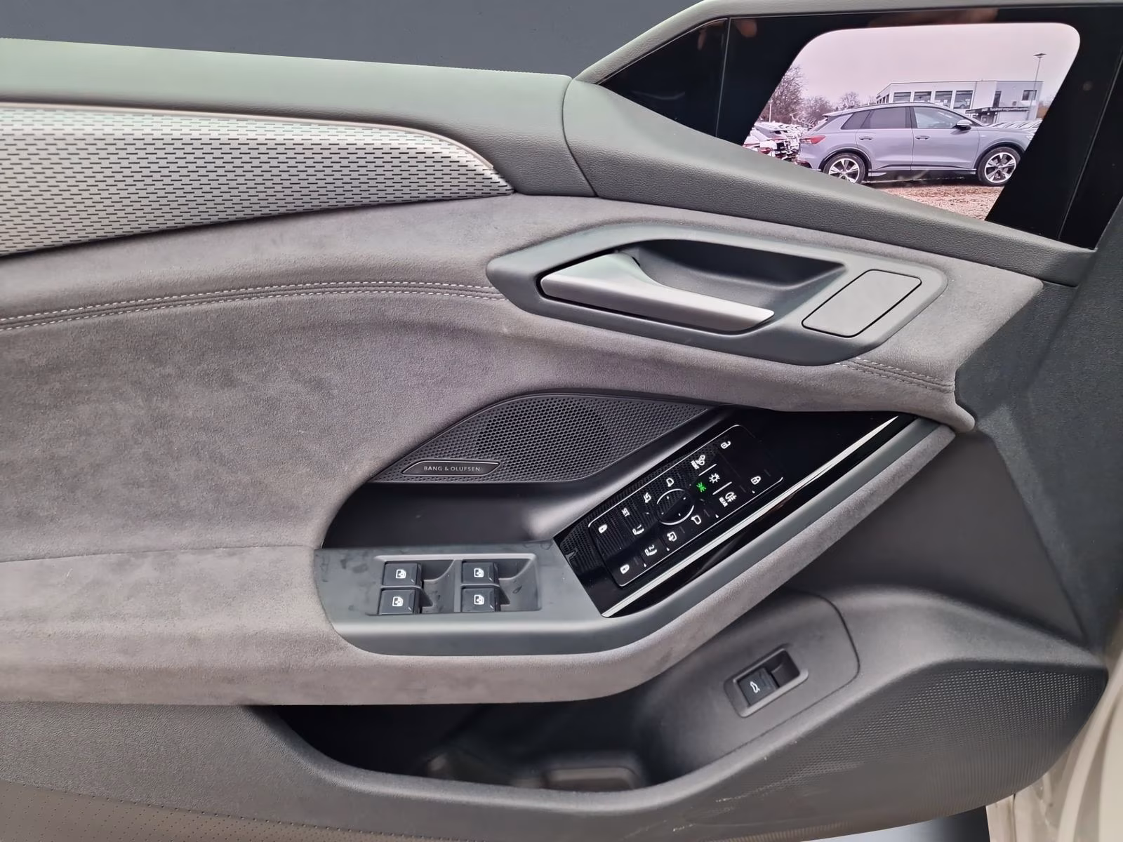 A6 Avant e-tron S line edition one Tech-pro Pano