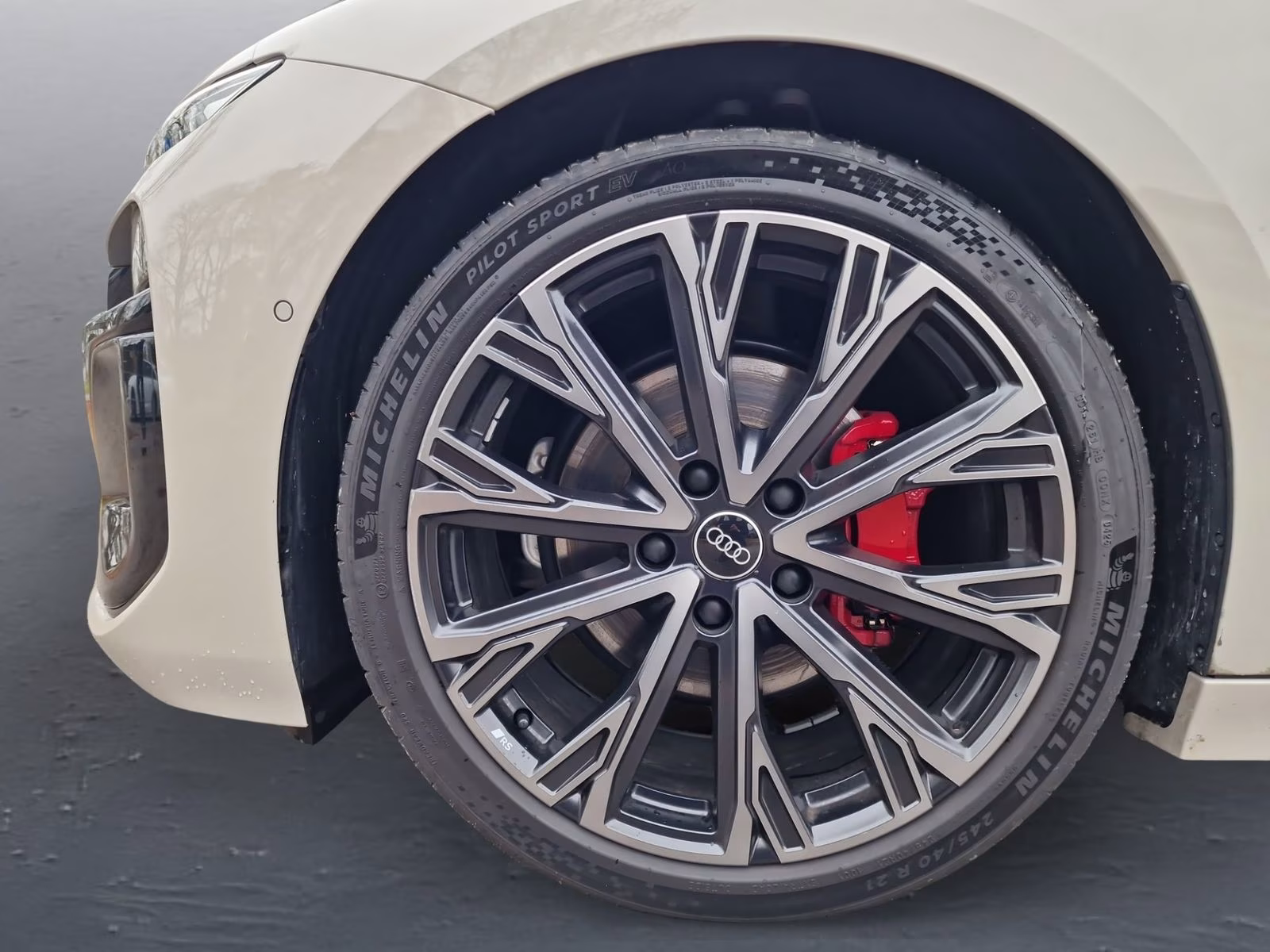 A6 Avant e-tron S line edition one Tech-pro Pano