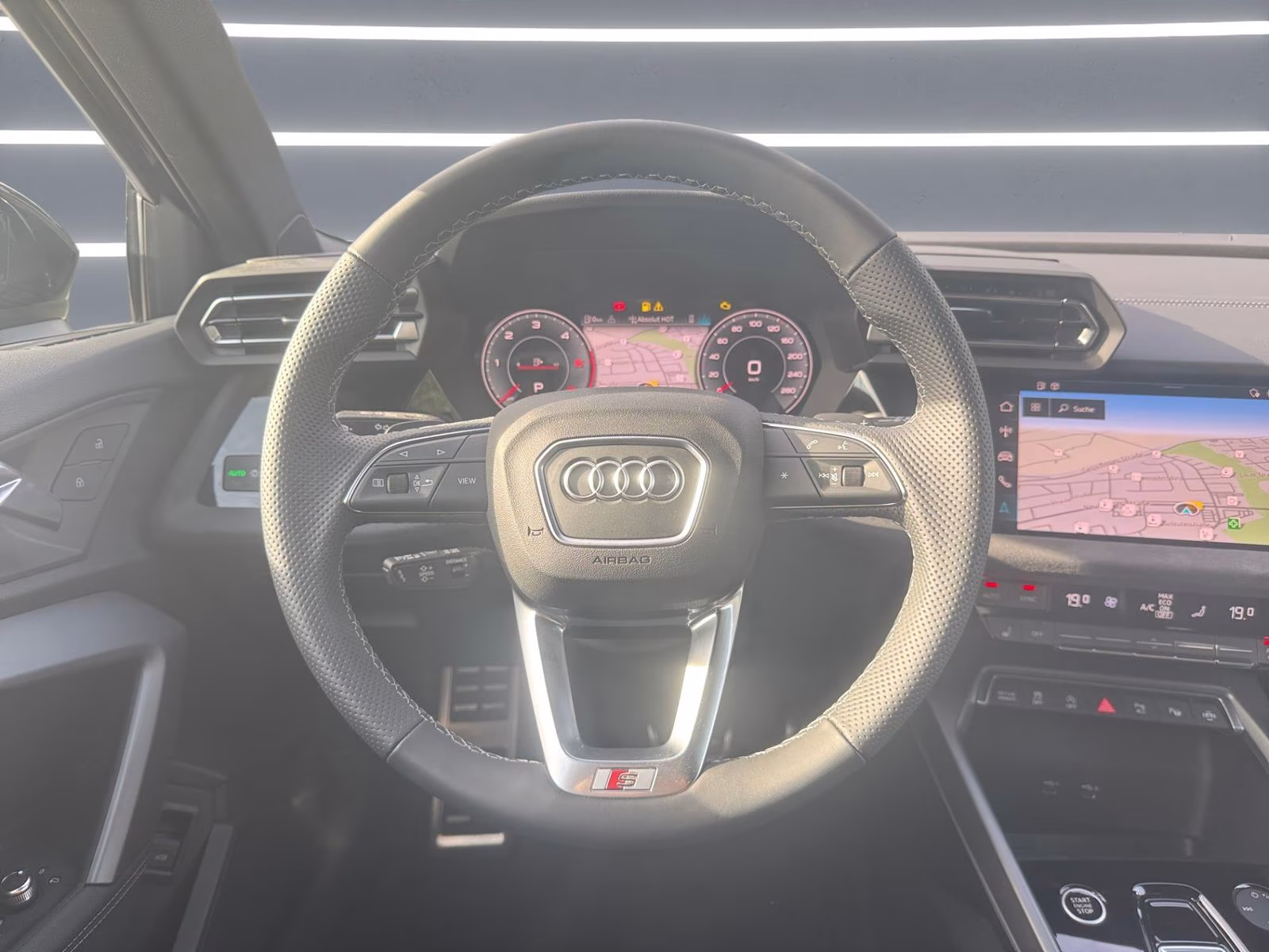 Audi A3 allstreet 35 TDI MATRIX AHK ACC Raute 18" Kam