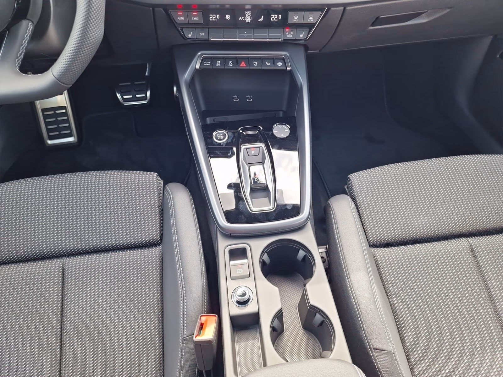 Sportback 35 TFSI 2x S line LED AHK ACC Sonos