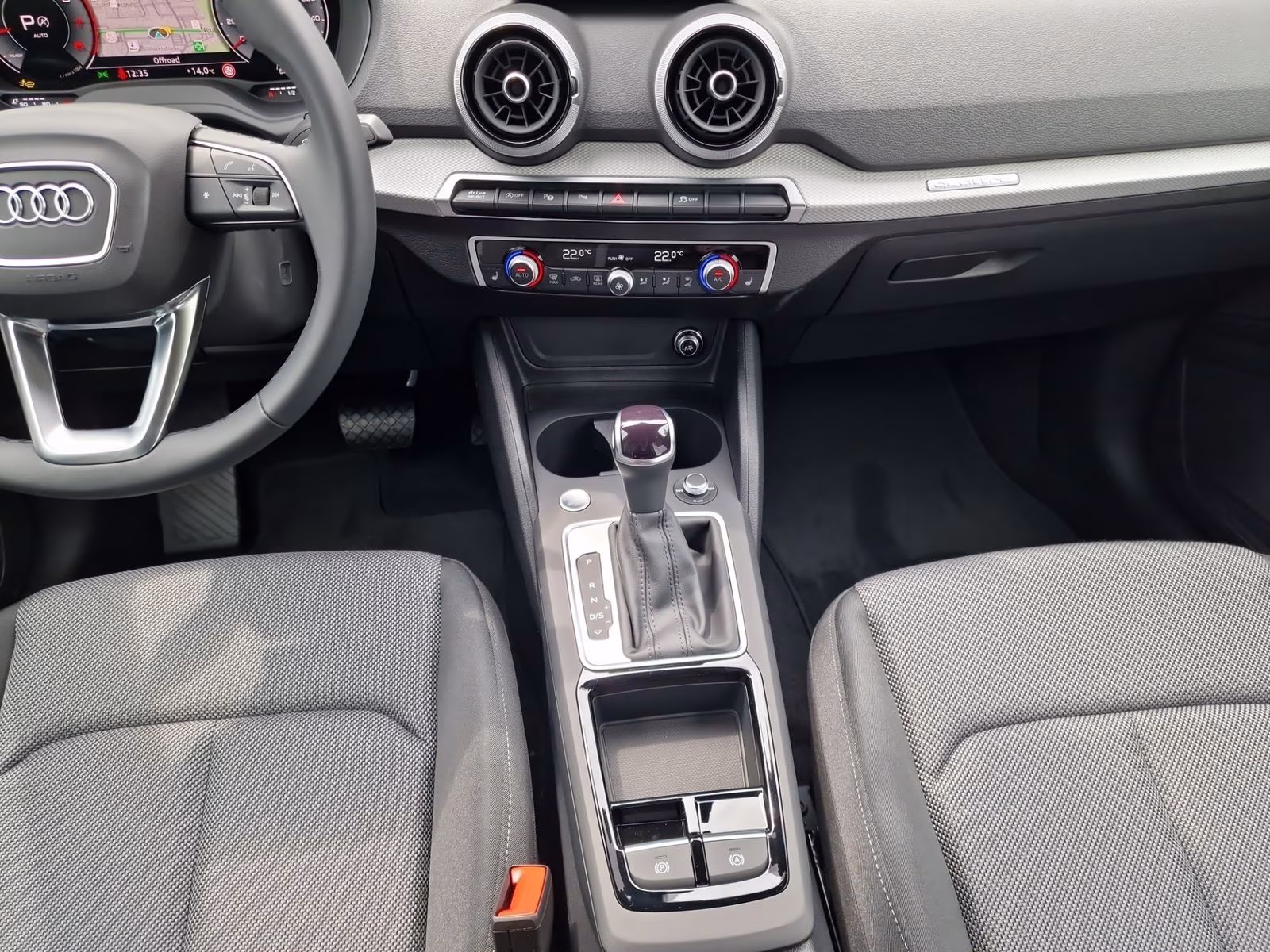 40 TFSI qu S line AHK ACC NAVI Opt-schw+ Kam.