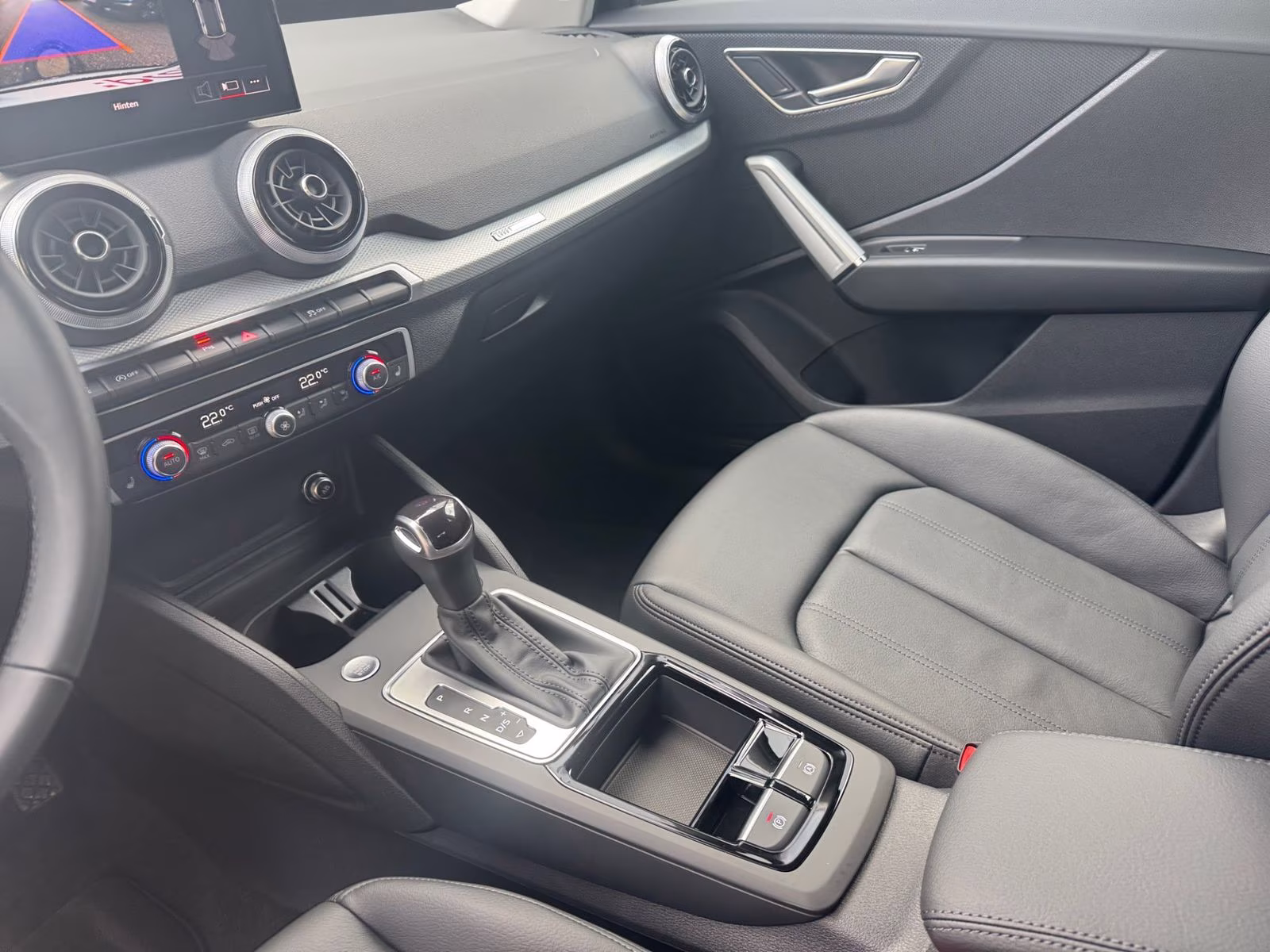 Audi Q2 35 TFSI NAVI ACC AHK Optik-schw.+ 18" advance
