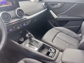 Audi Q2 35 TFSI NAVI ACC AHK Optik-schw.+ 18" advance