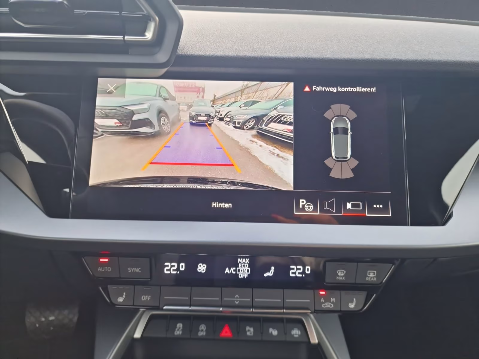 Sportback 35 TDI NAVI+ KAM. 17" ACC Advanced