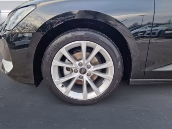 Sportback 35 TDI NAVI+ KAM. 17" ACC Advanced