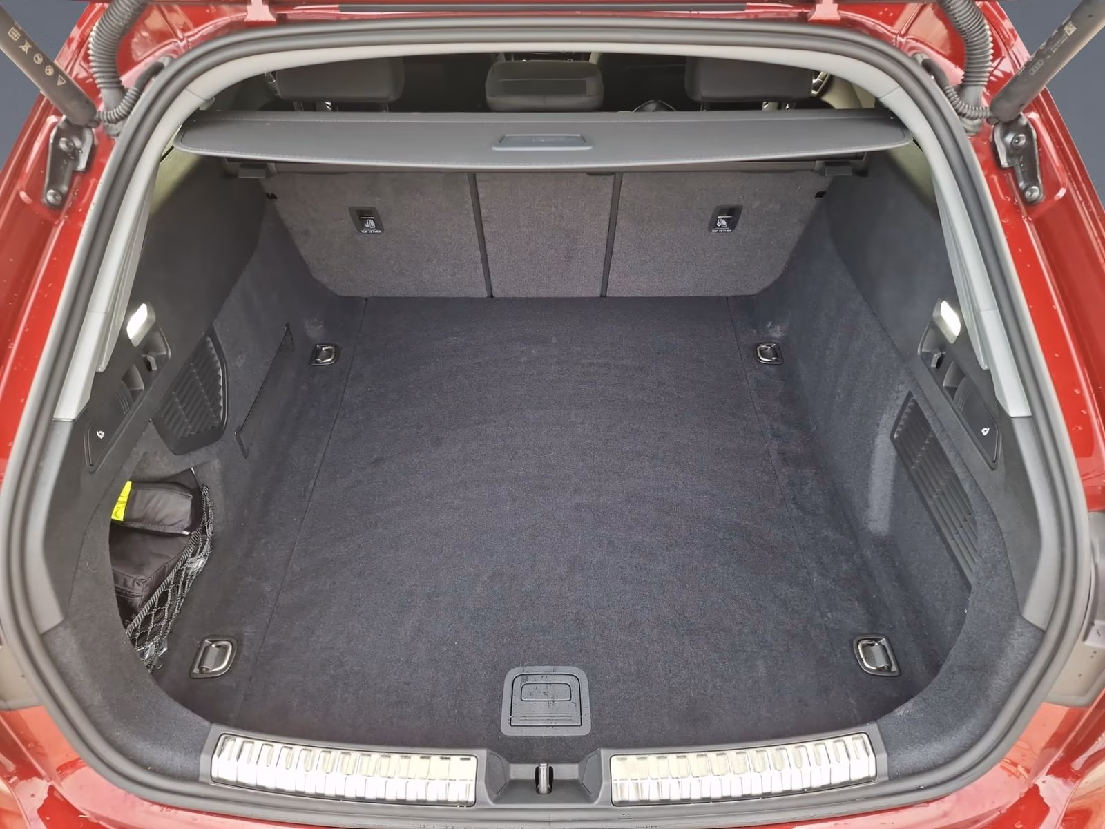 Avant TFSI Tech 19" LED+ ACC KAM. NAVI