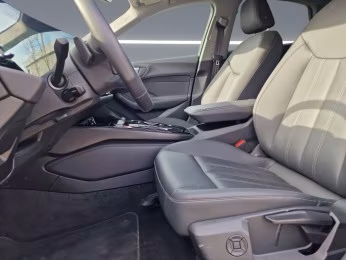 Limousine TDI NAVI LED 18" KAM. ACC Leder