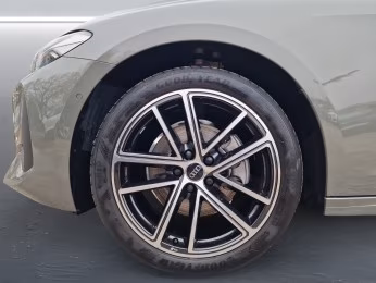 Avant TFSI Tech 19" AHK LED+ ACC KAM.