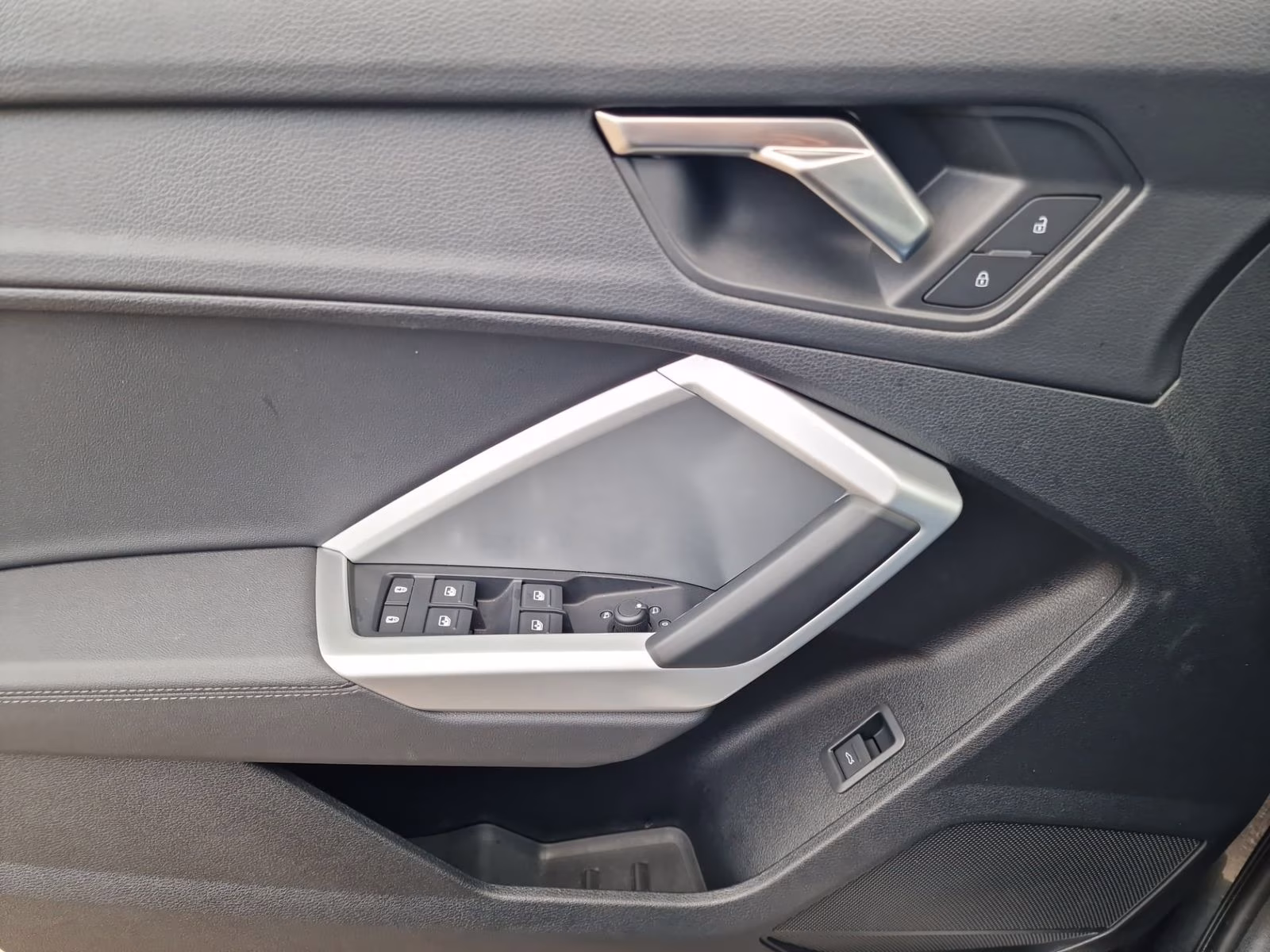 35 TDI S line NAVI+ ACC KAM. 18" LEDER