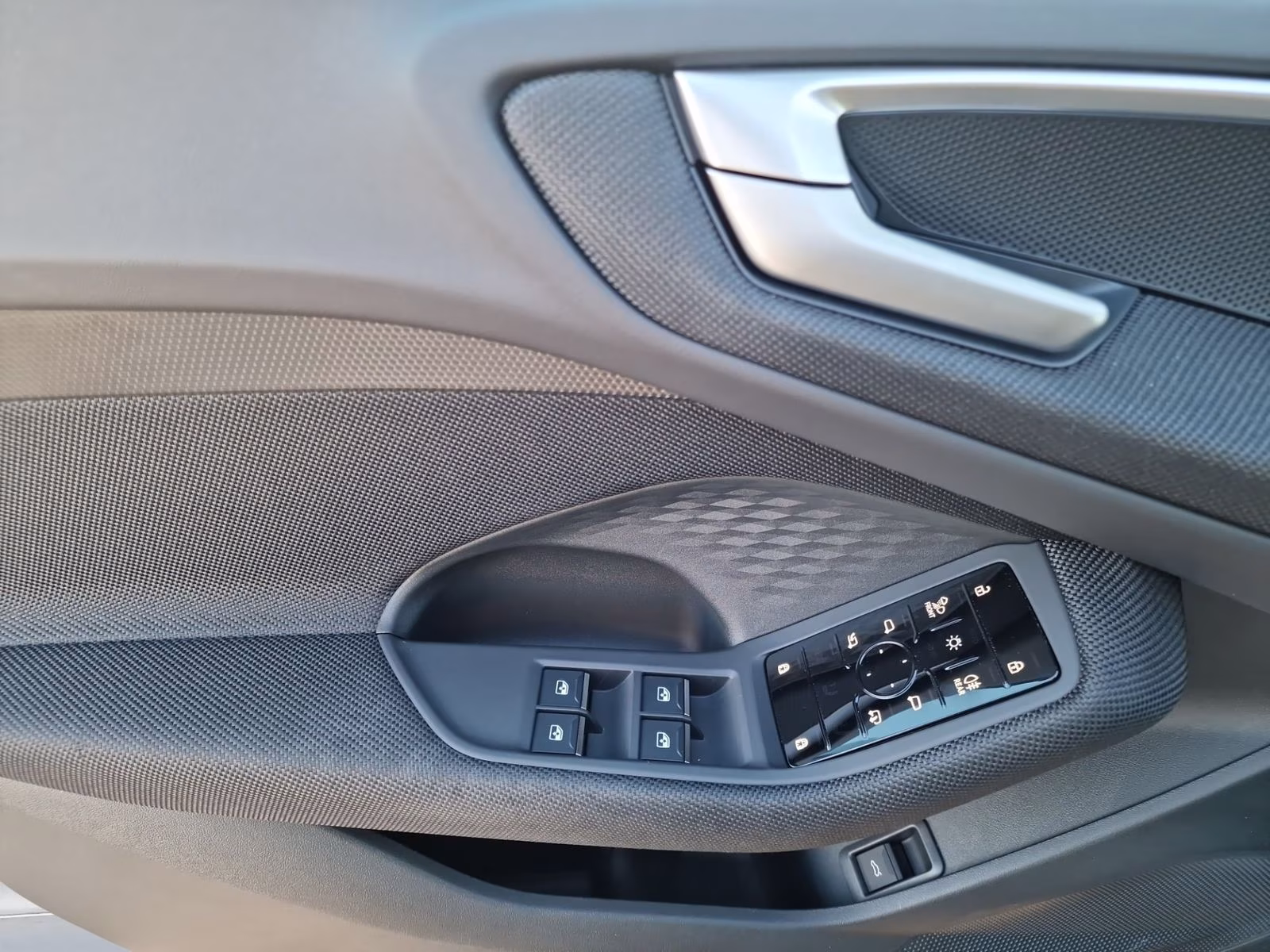 Avant TFSI Tech 19" AHK LED+ ACC KAM.