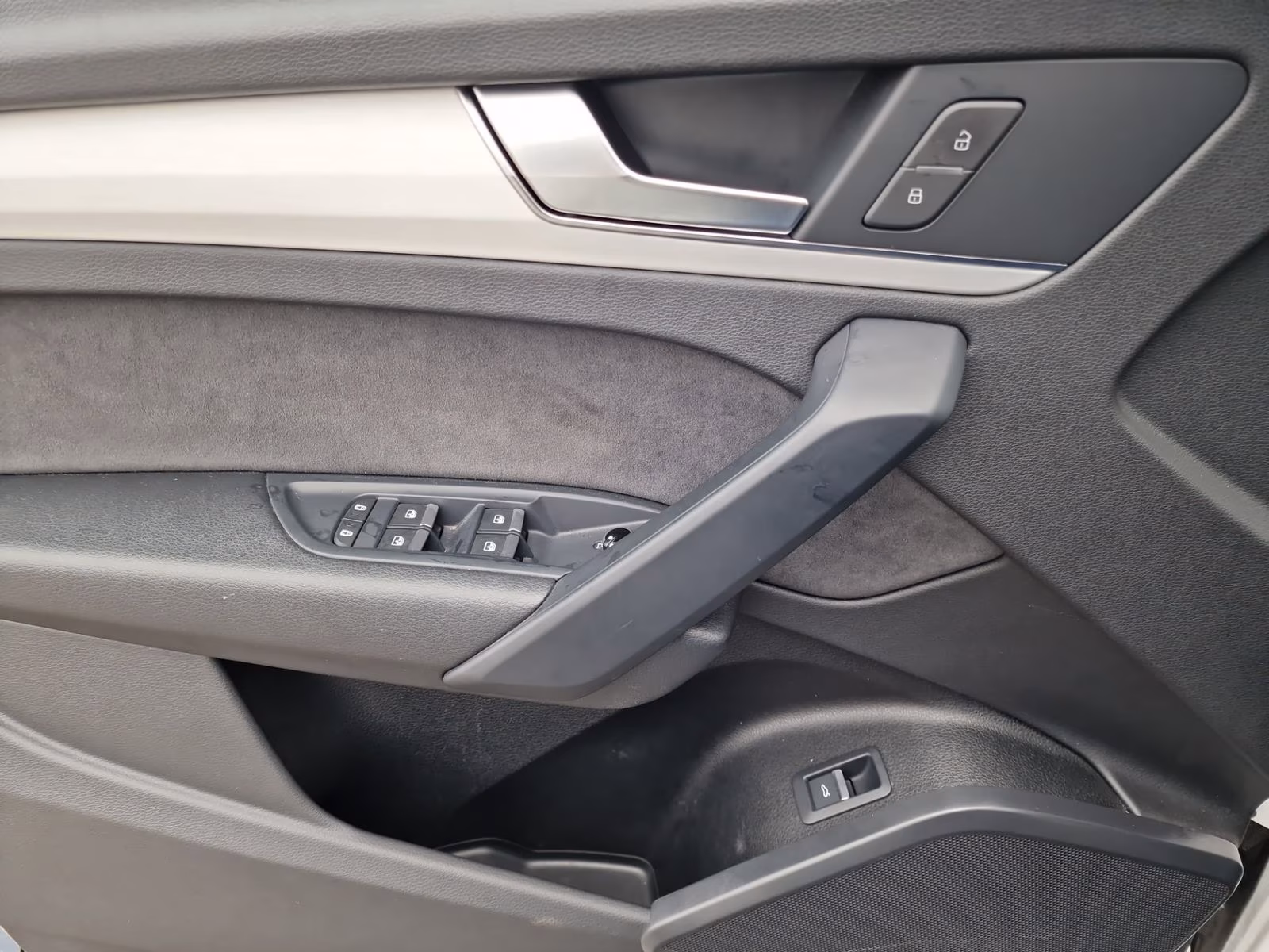 TDI MATRIX AHK ACC Optik-schwarz Kamera 20"