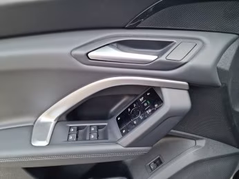 Audi Q5 TDI qu S line edition one Tech plus 21" AHK