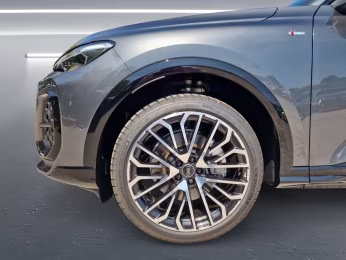 Audi Q5 TDI qu S line edition one Tech plus 21" AHK