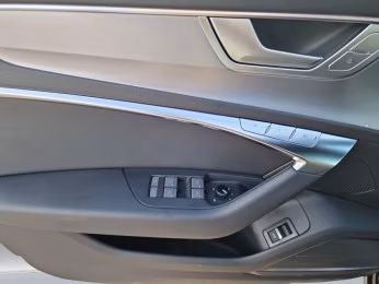 Avant TDI Optik schw.+ AHK HD-Matrix B&amp;O 21"