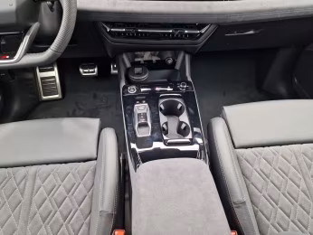 Q6 Sportback e-tron qu S line edition one Tech-p