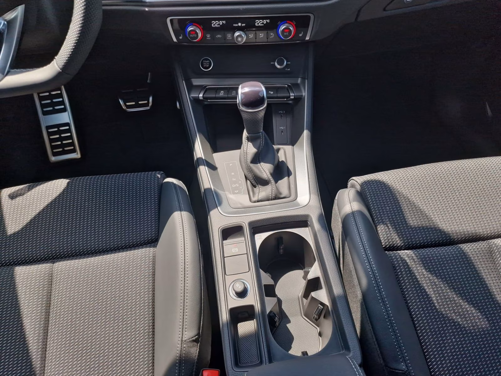 40 TDI qu 3x S line LED AHK NAVI virtual 19"