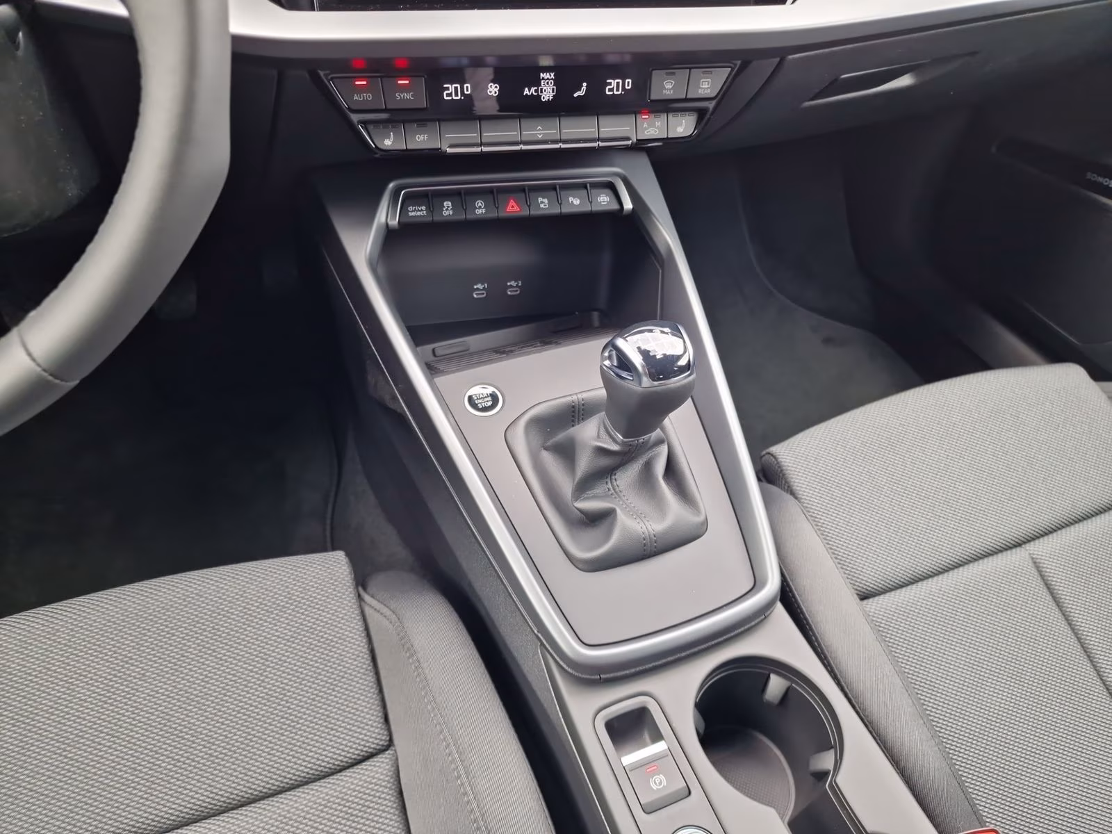 Sportback 30 TDI S line HuD ACC virtual Sonos