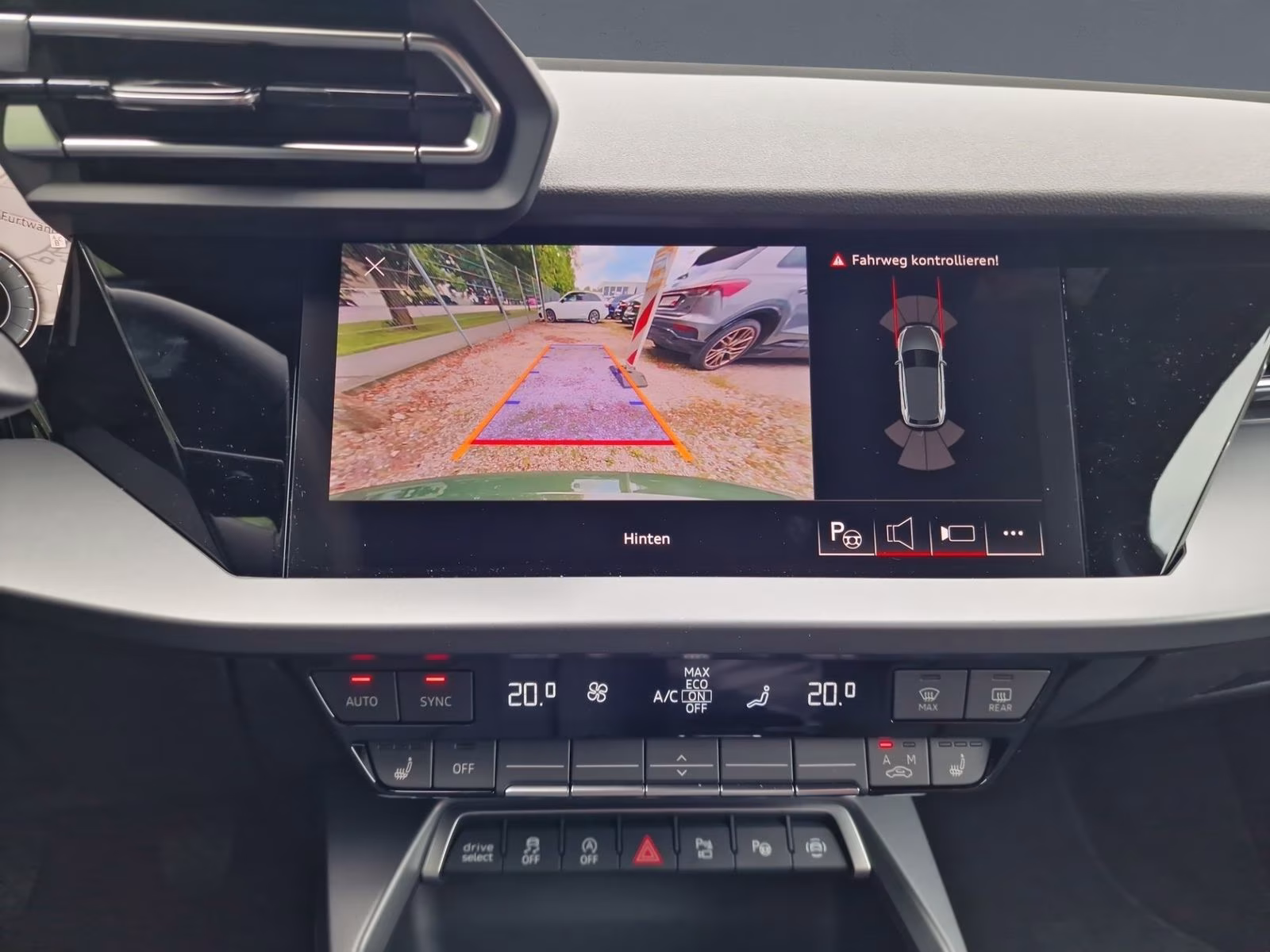 Sportback 30 TDI S line HuD ACC virtual Sonos