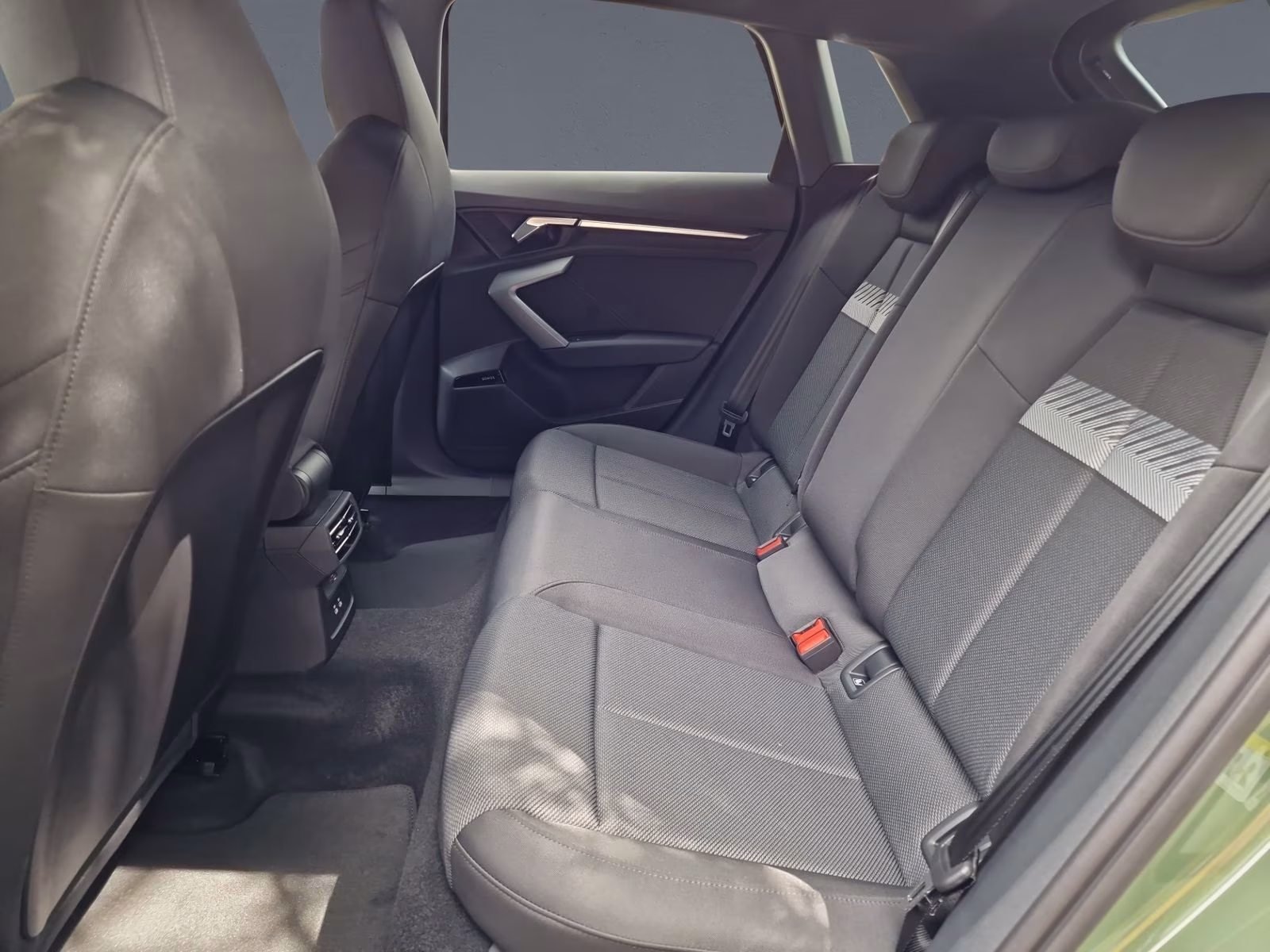 Sportback 30 TDI S line HuD ACC virtual Sonos