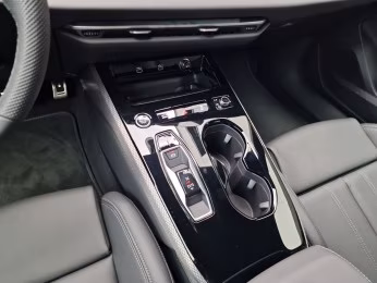 Avant TDI S line edition one Tech+ AHK 19"