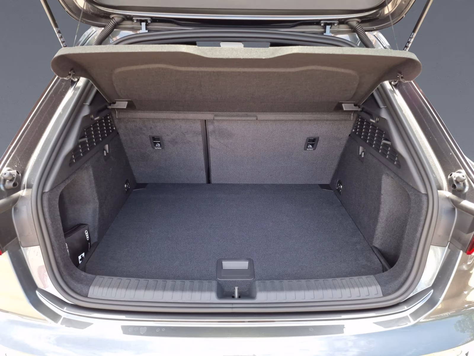 Sportback 35 TDI 2x S line LED NAVI AHK SONOS