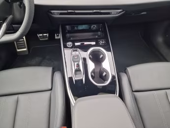 Avant TDI qu S line edition one PANO Tech+