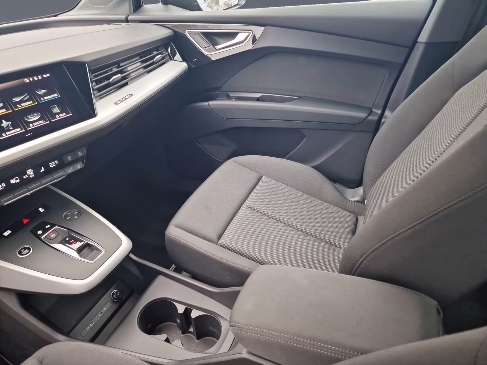 Q4 Sportback e-tron 35 LED SHZ STHZG PDC+ GRA