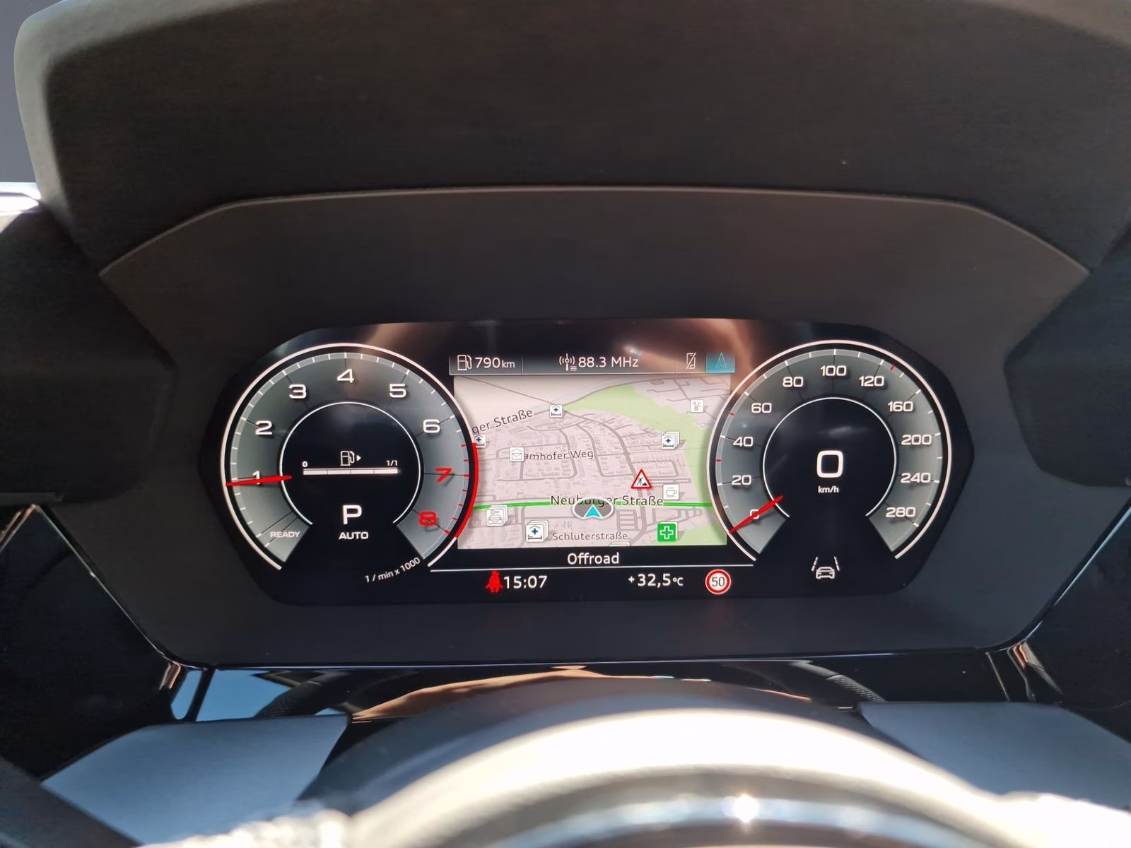 Sportback 35 TFSI 2x S line LED AHK ACC SONOS